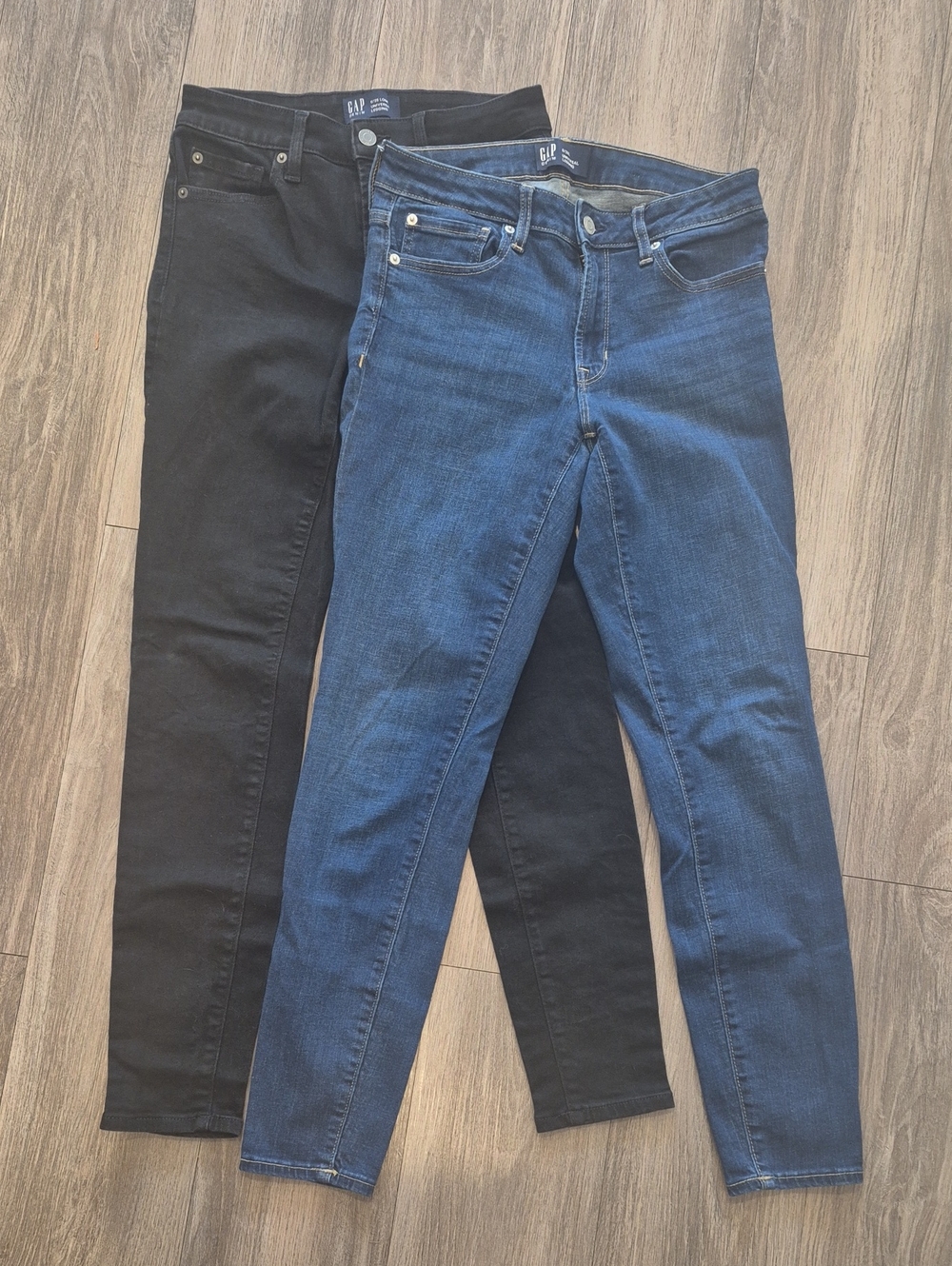 GAP Women’s Skinny Jeans — Black & Blue Denim Lot Bundle